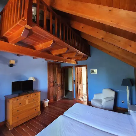 Tierras De Moya 4*